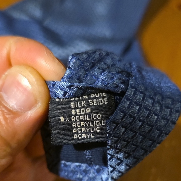 Ermenegildo Zegna Navy Textured Tie - Picture 8 of 10